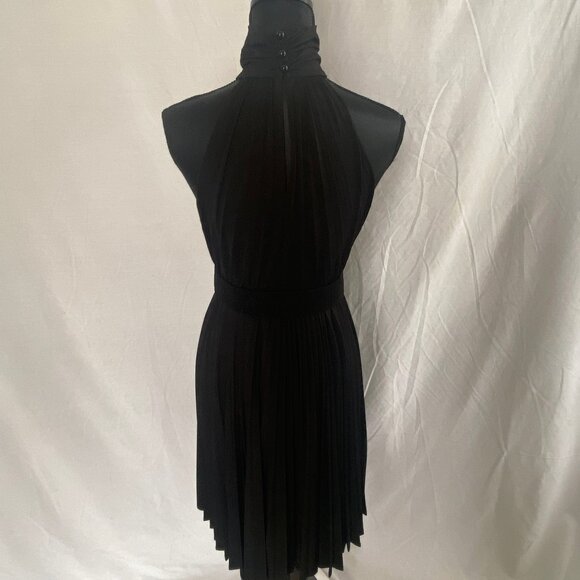 Gorgeous Black Halter Dress with Accordion Pleats – Size 4 – Soft & Elegant - Picture 15 of 16